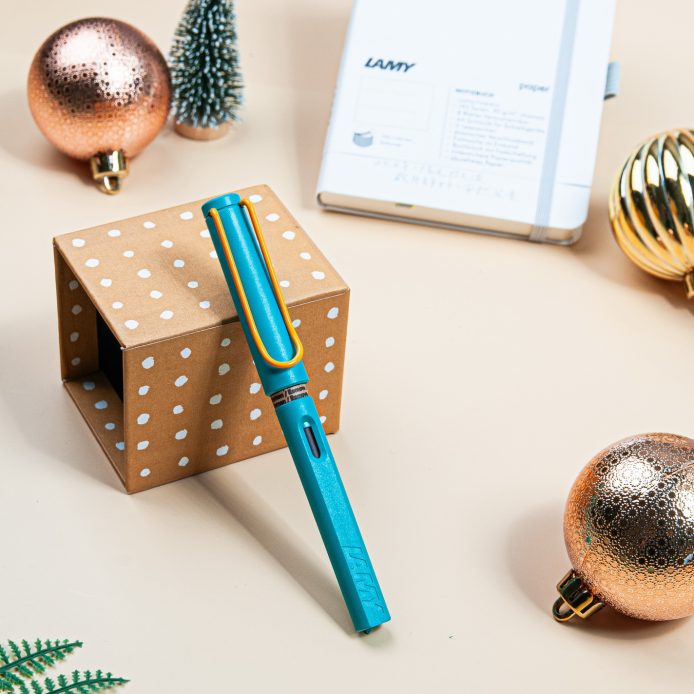 LAMY SAFARI 狩獵者系列 七彩鋼筆禮盒 - 特仕版 限量　海水藍黃夾